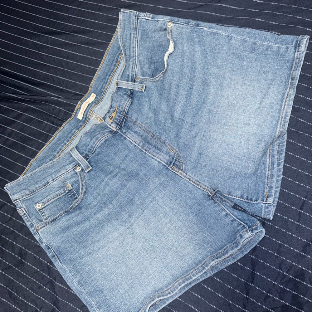 Levi's Blue mid length Classic shorts